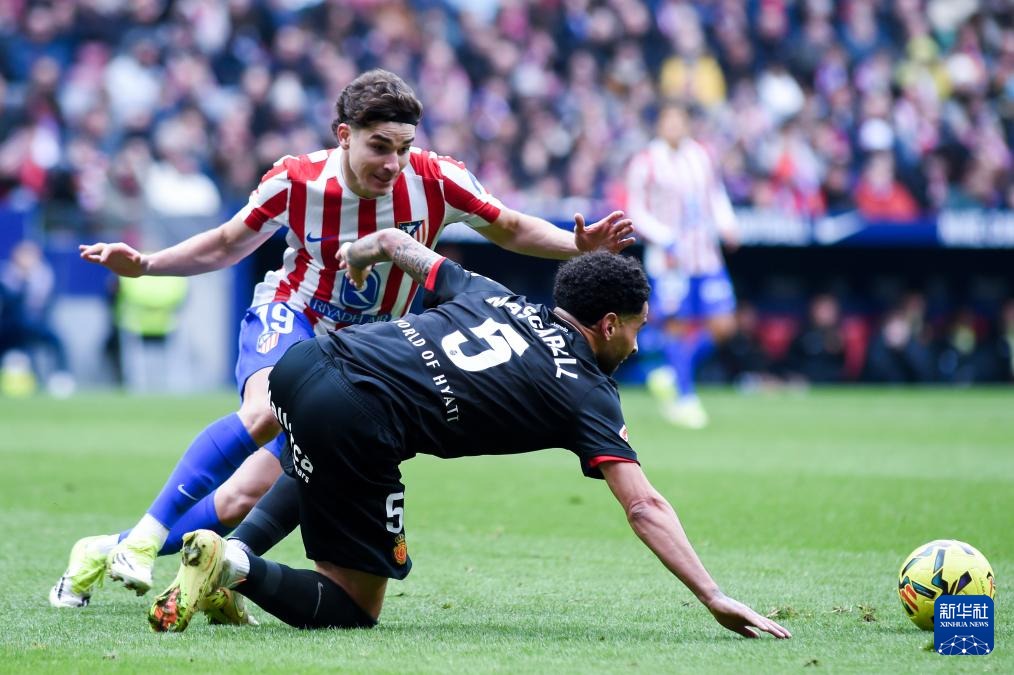 兰迪·强森在面对左打者时展现出的压制力，被认为是历史上最无解的